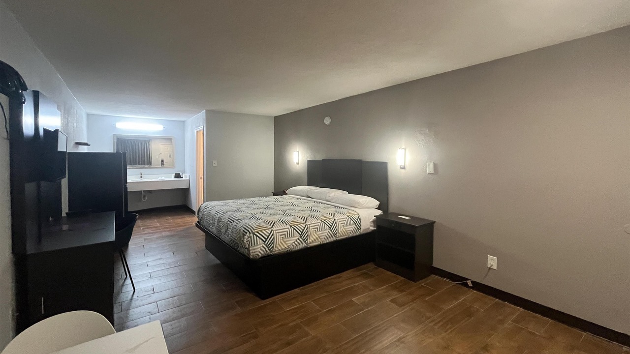 Photo of Others in Hurricane