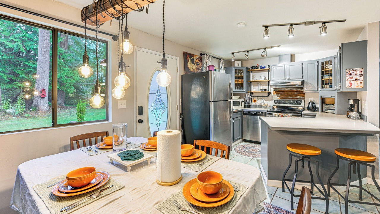 Photo of Others in Rainier