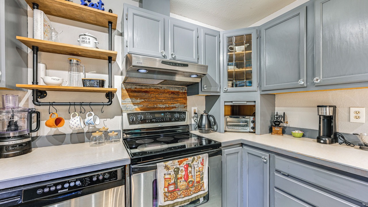 Photo of Kitchen in Rainier