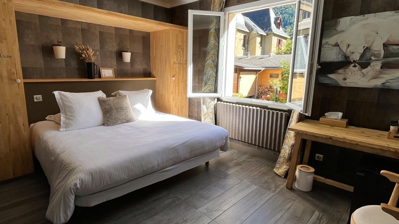 Photo of Bedroom in Saint-Mamet