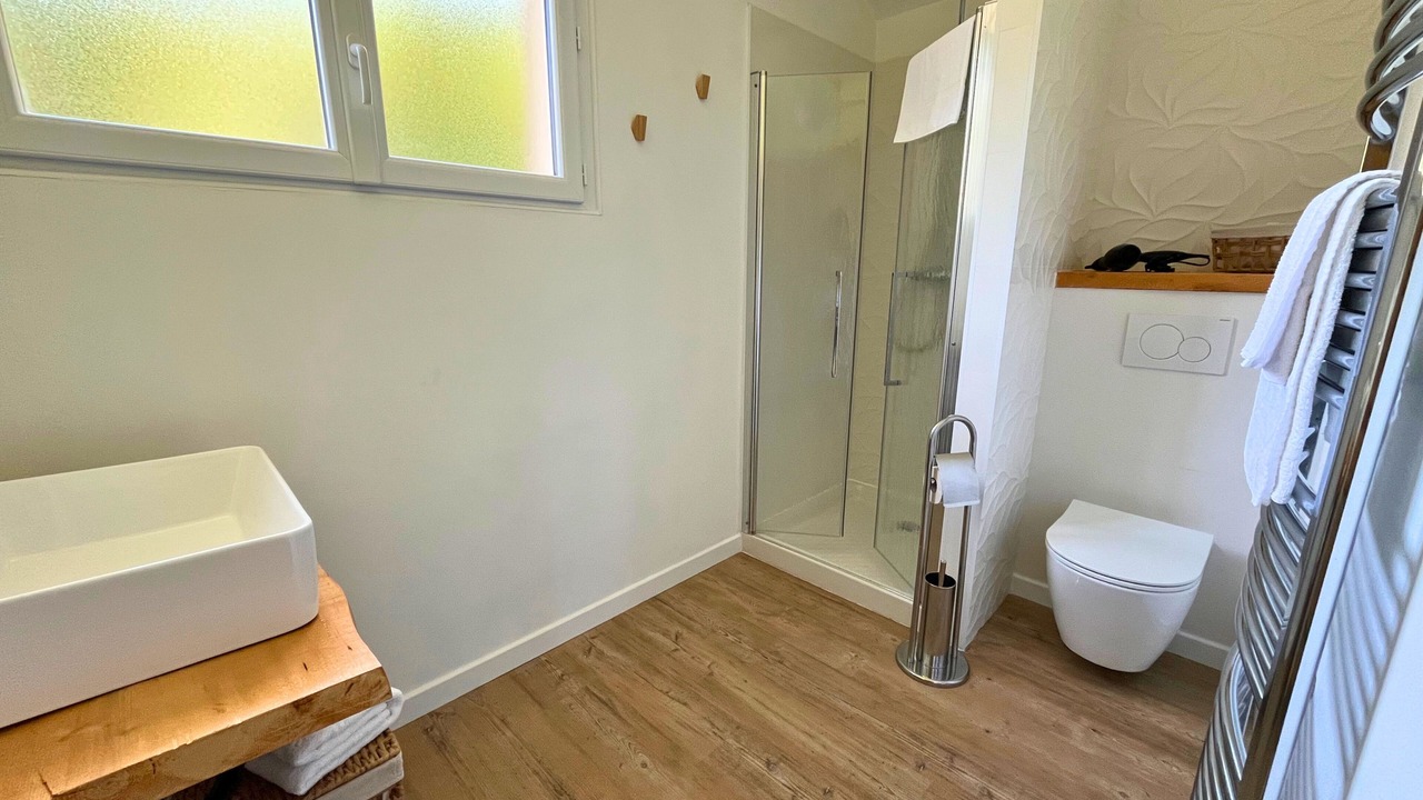 Photo of Bathroom in Saint-Mamet