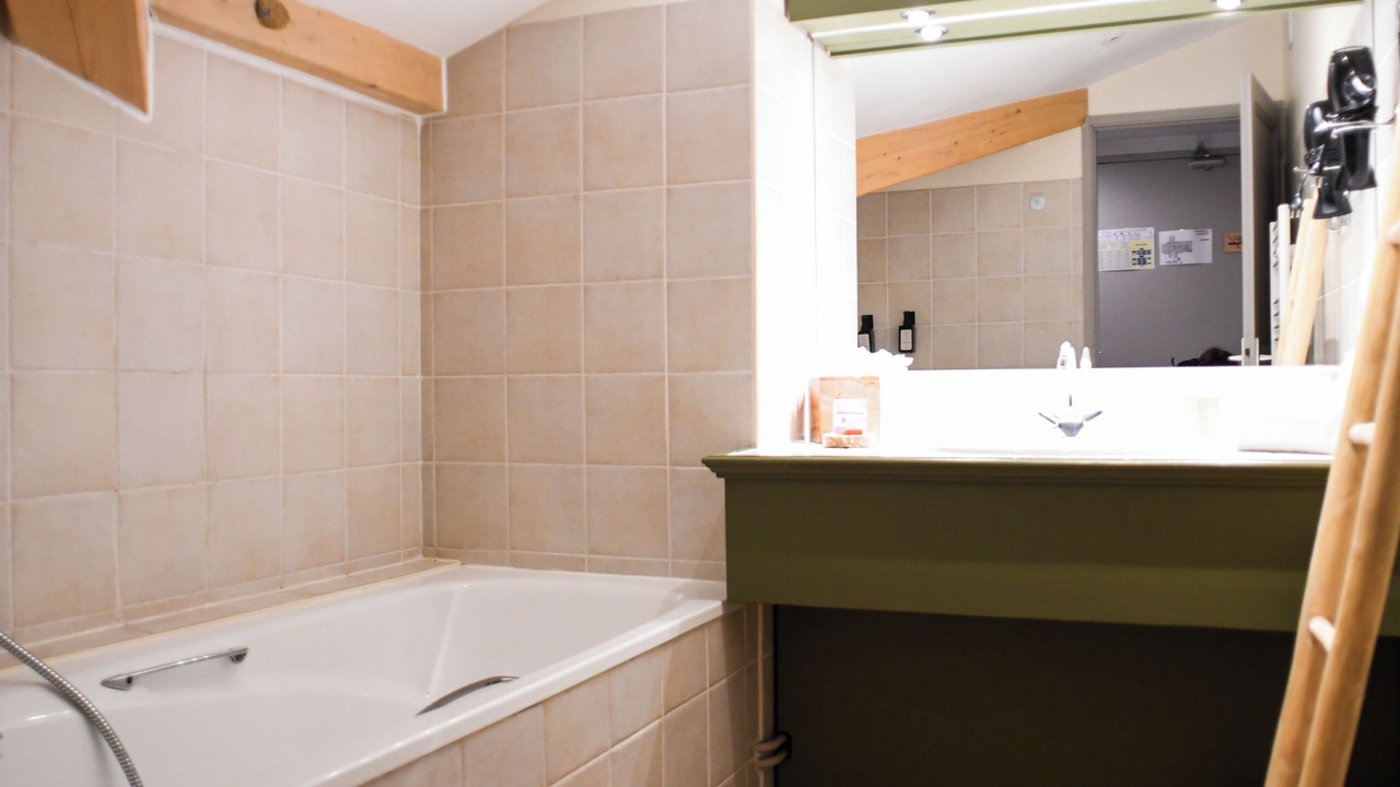 Photo of Bathroom in Cruseilles