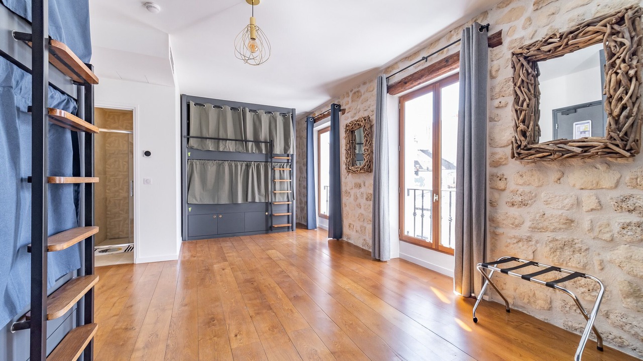 Photo of Others in Quartier de la Folie-Mericourt