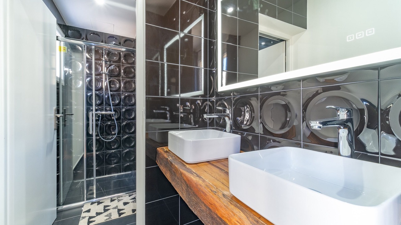 Photo of Others in Quartier de la Folie-Mericourt