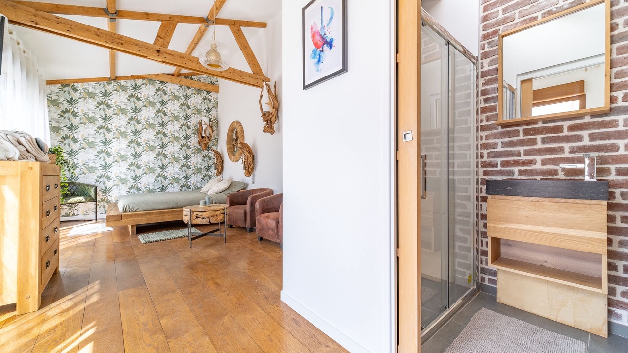 Photo of Bathroom in Quartier de la Folie-Mericourt