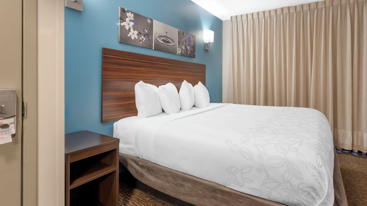 Photo of Bedroom in Greenwood