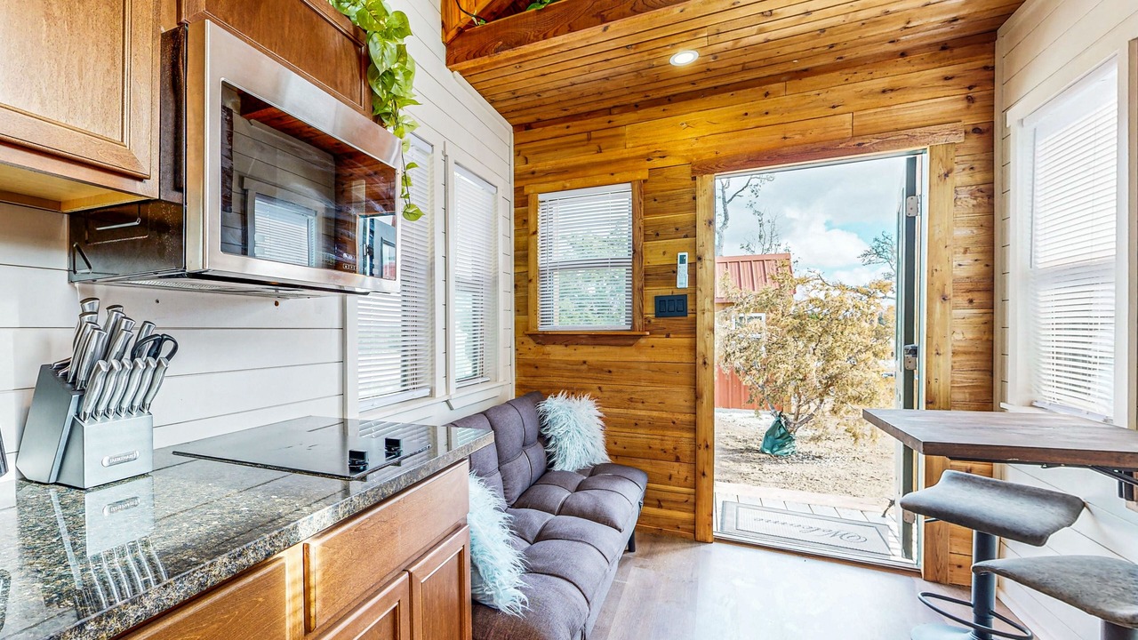 Photo of Livingroom in Harper