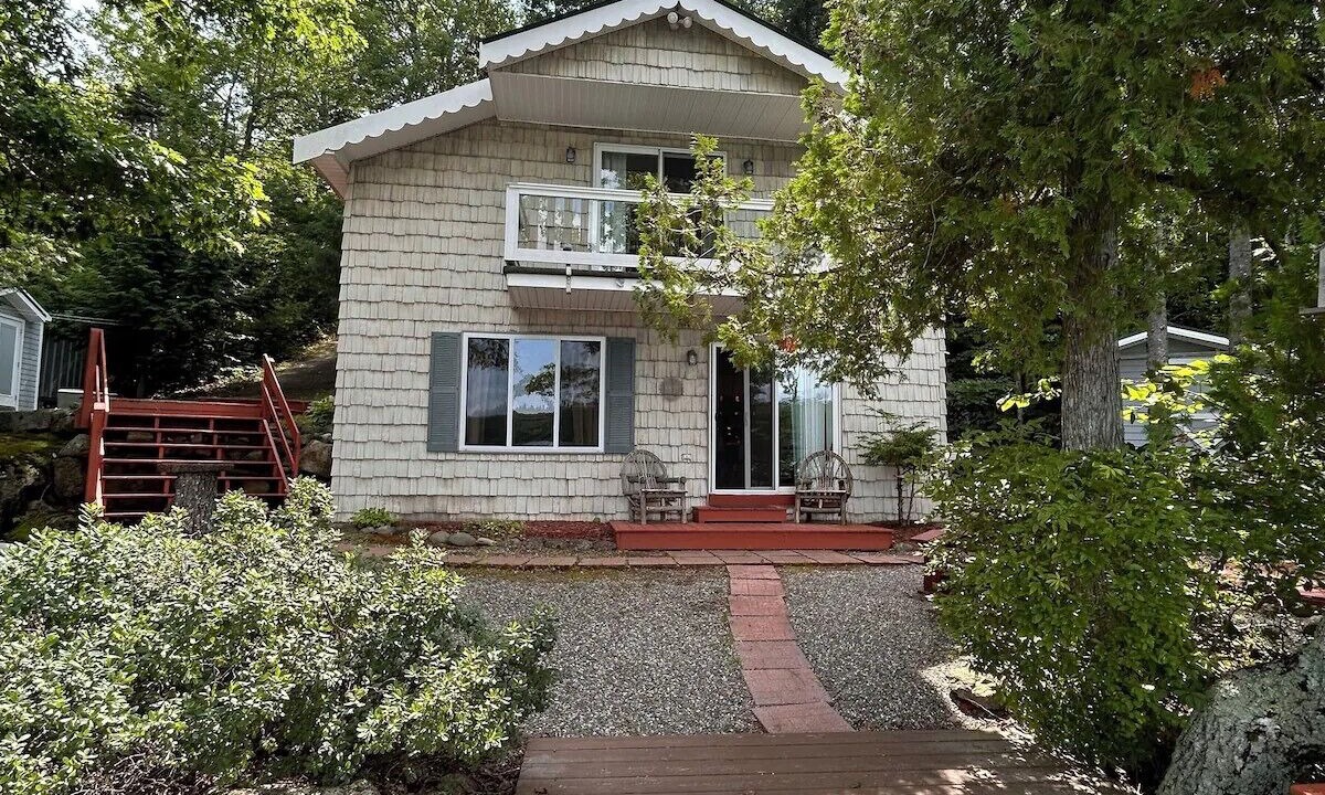 Photo of Others in Otis