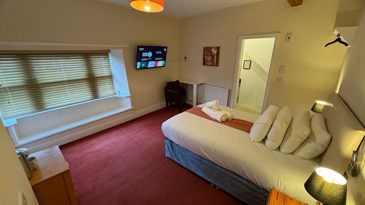 Photo of Bedroom in Hayfield