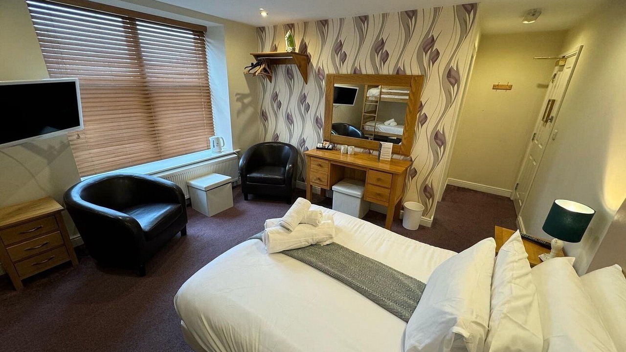 Photo of Bedroom in Hayfield