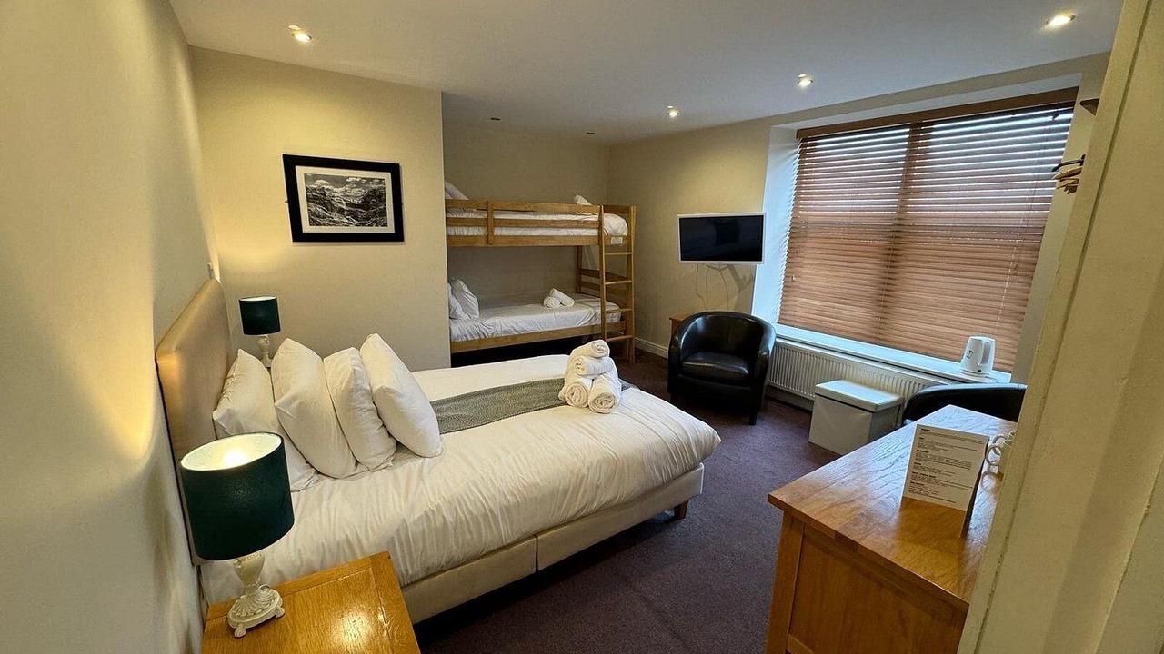 Photo of Bedroom in Hayfield