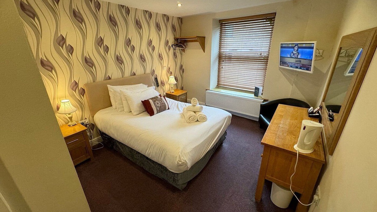 Photo of Bedroom in Hayfield