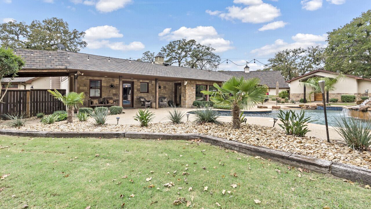 Photo of Outdoor in Hearne