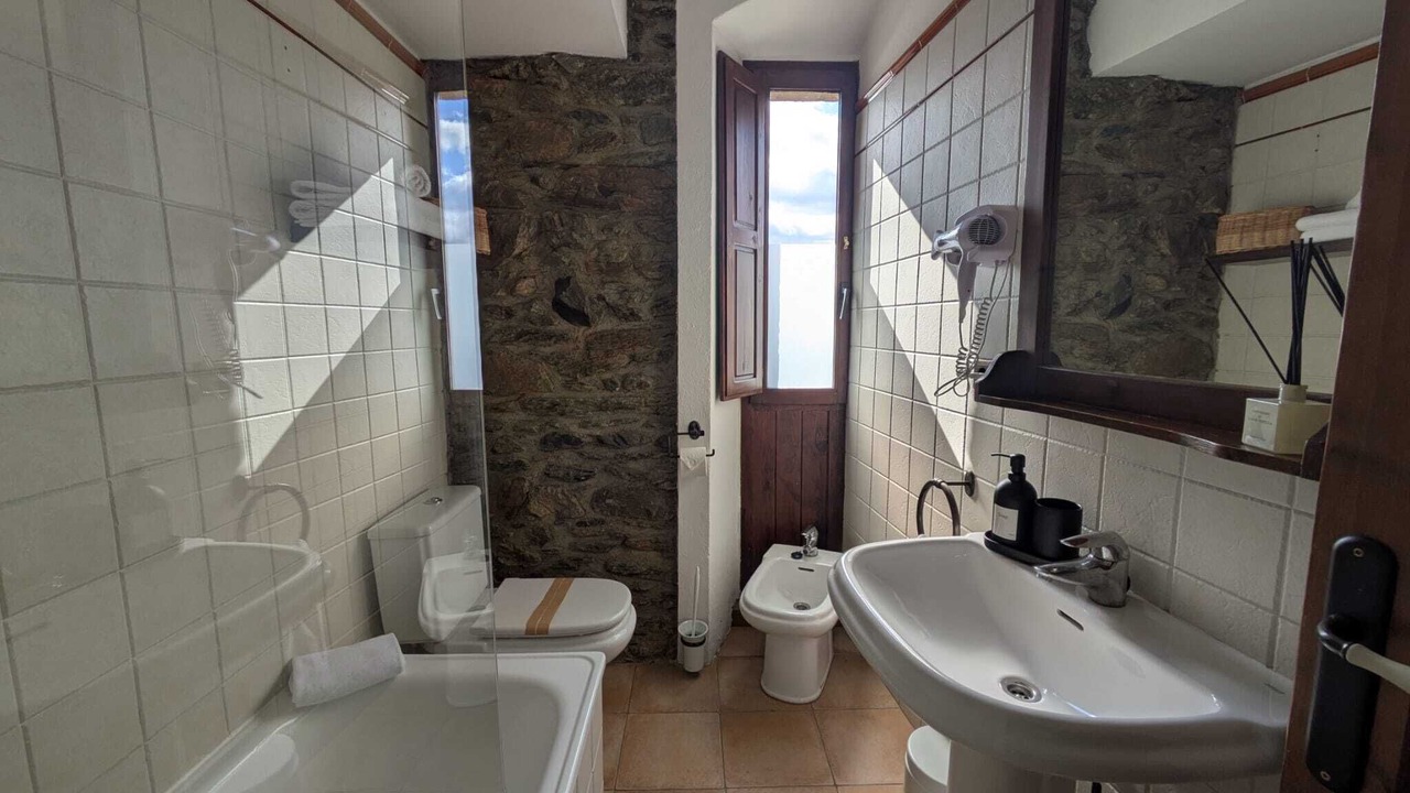 Photo of Bathroom in Escadarcs