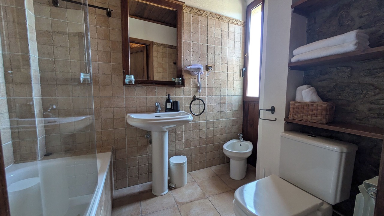 Photo of Bathroom in Escadarcs