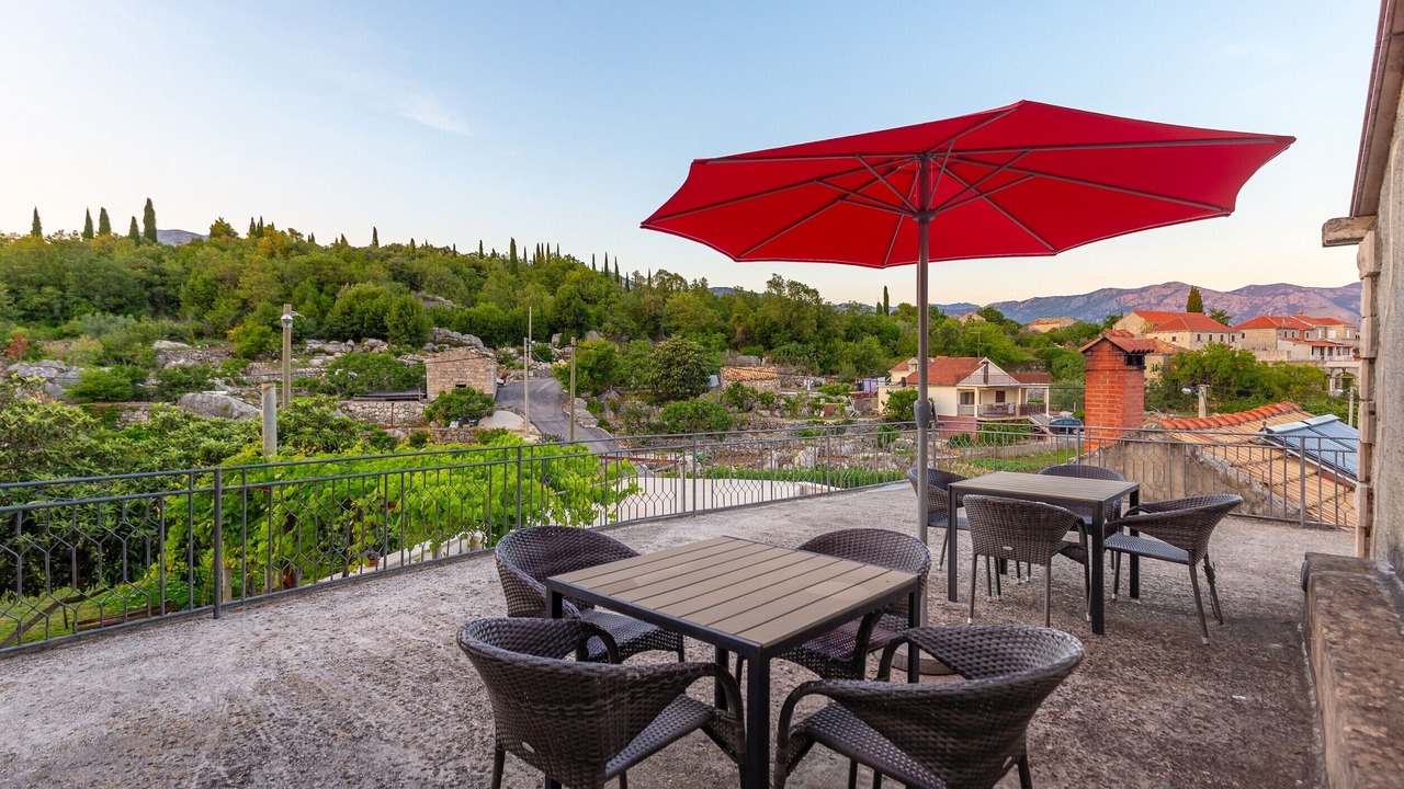 Photo of Patio Balcony in Popovici