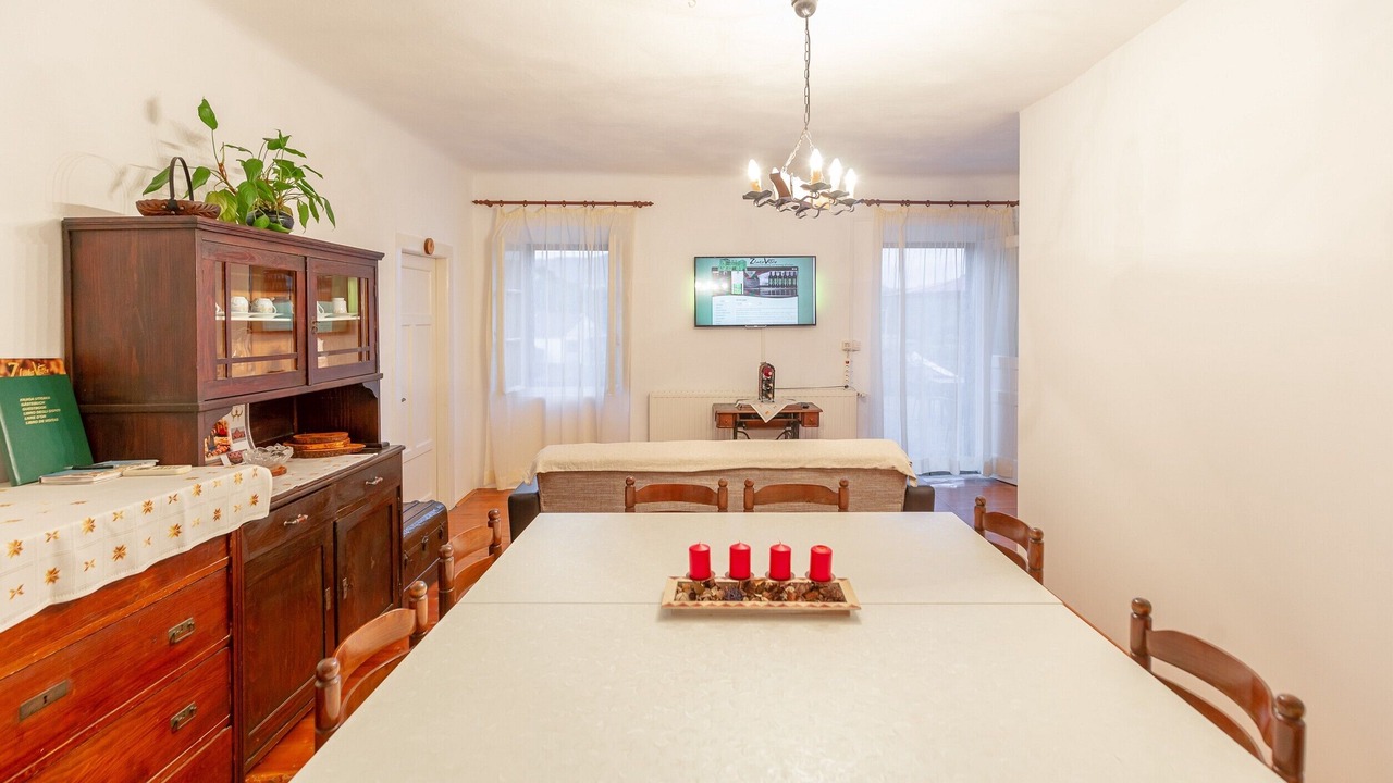 Photo of Livingroom in Popovici