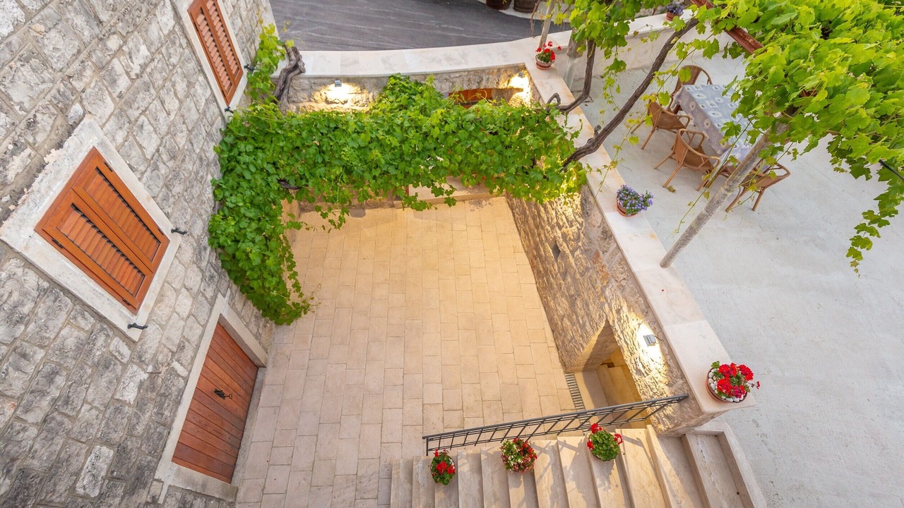 Photo of Outdoor in Popovici
