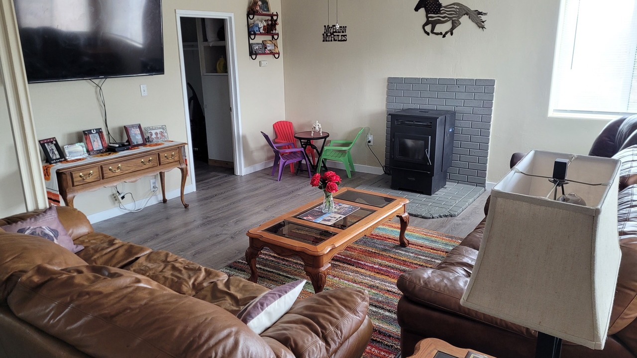 Photo of Livingroom in Chiloquin