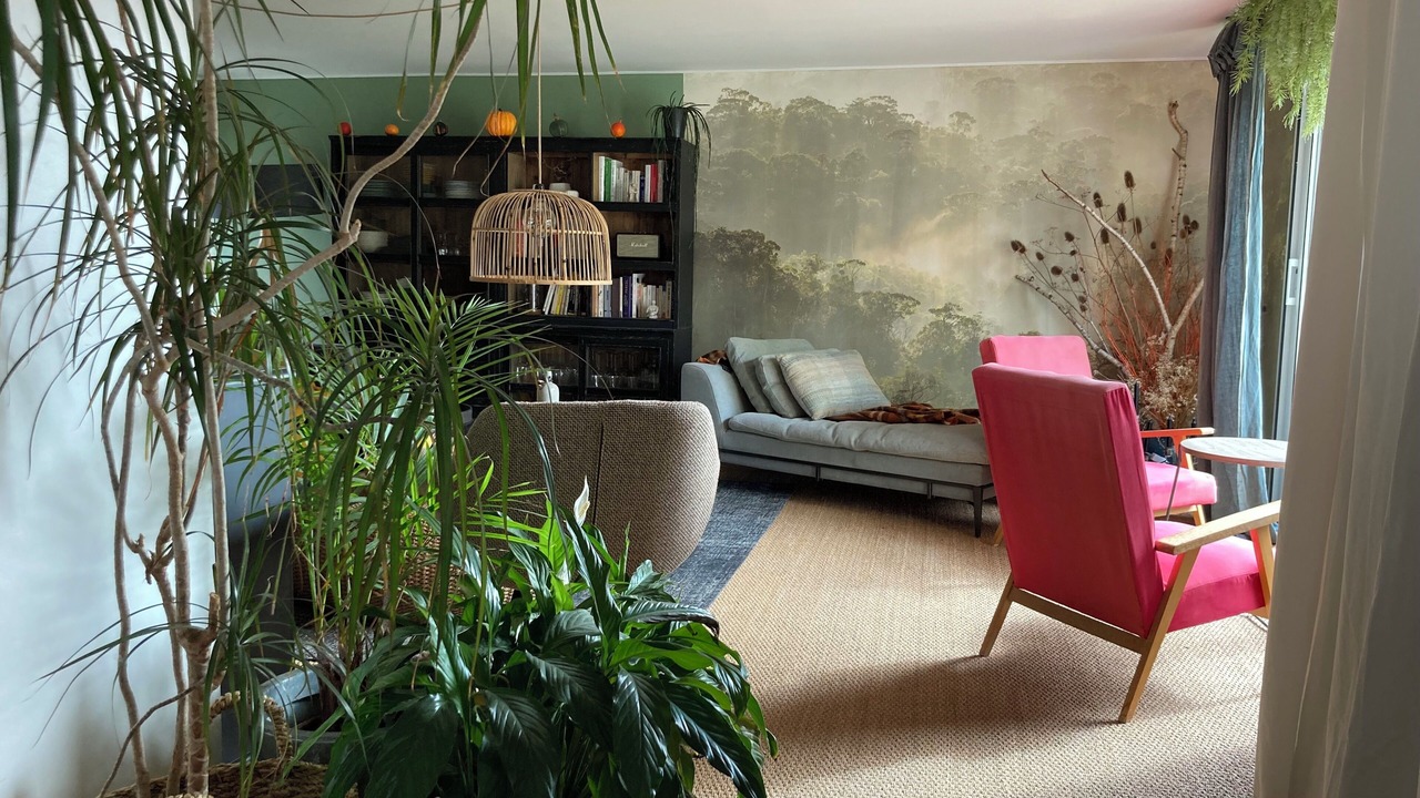 Photo of Others in Denee