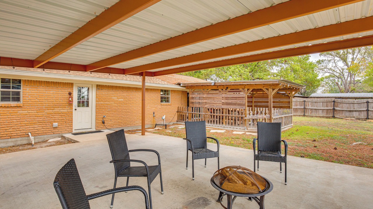 Photo of Patio Balcony in Corsicana