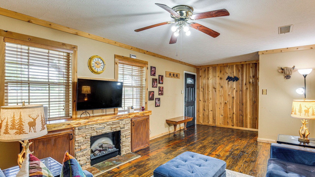 Photo of Livingroom in Corsicana