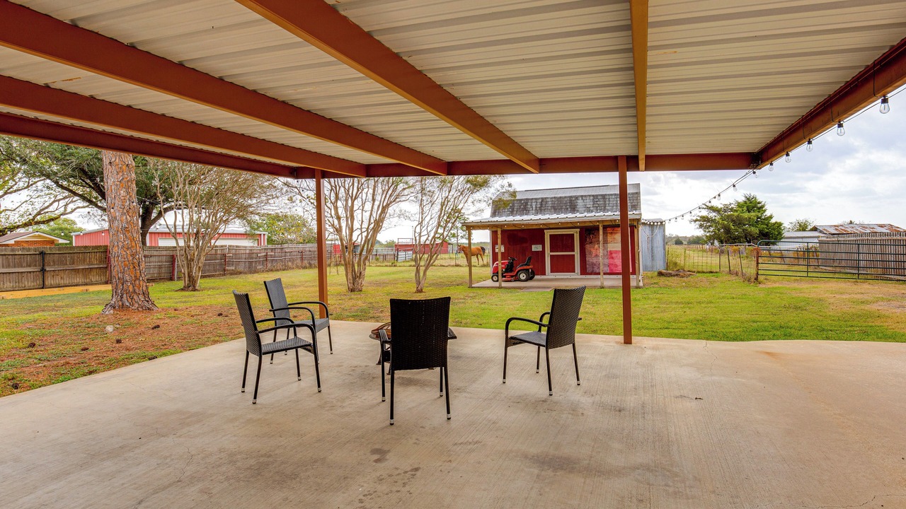 Photo of Patio Balcony in Corsicana