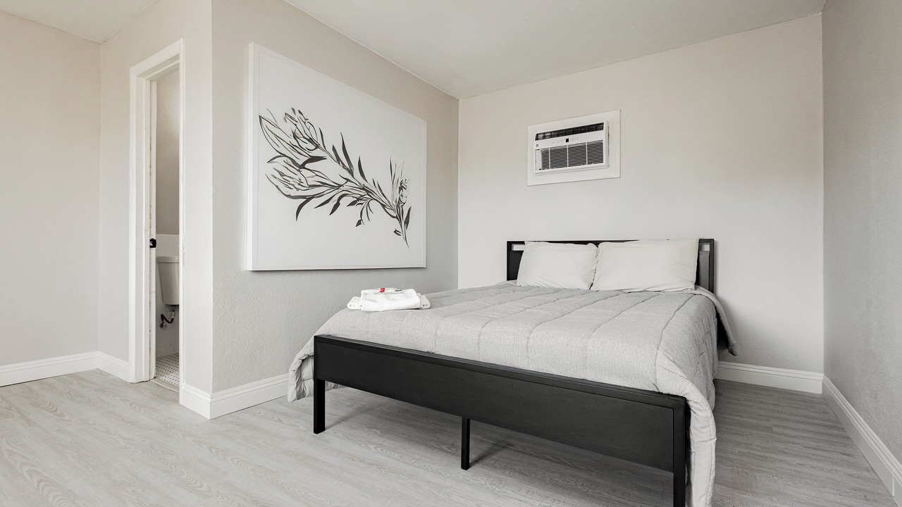 Photo of Bedroom in Pittmann