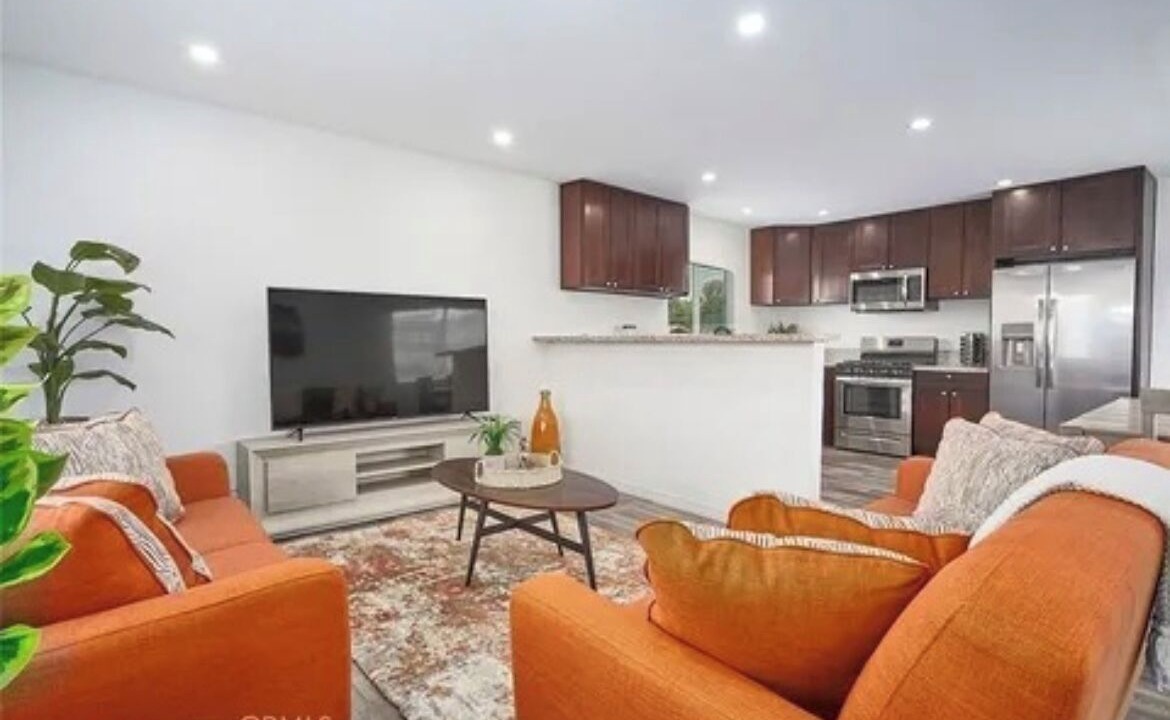 Photo of Livingroom in Downtown Redlands
