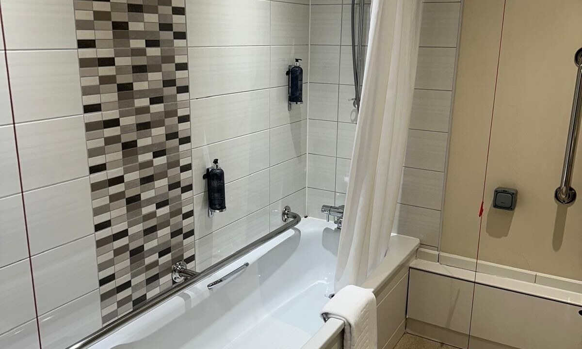 Photo of Bathroom in Woodbank