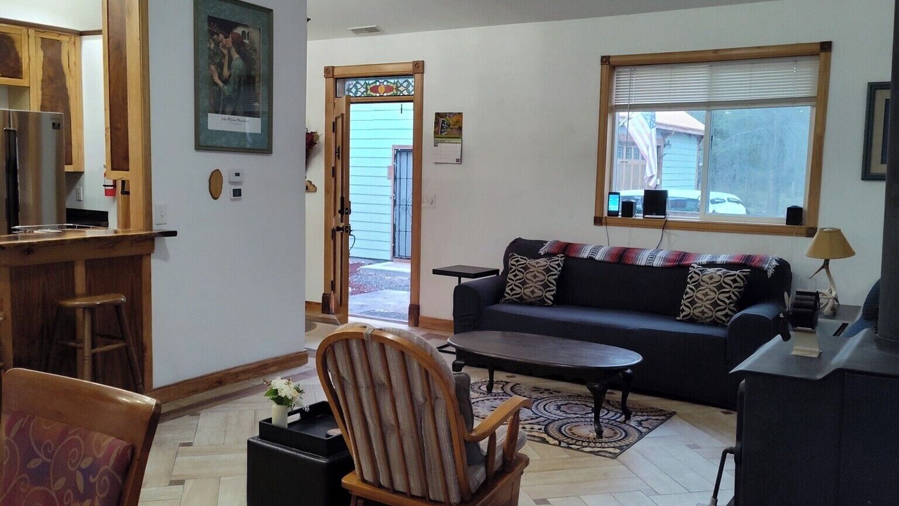 Photo of Livingroom in Chiloquin