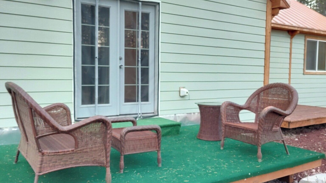 Photo of Patio Balcony in Chiloquin
