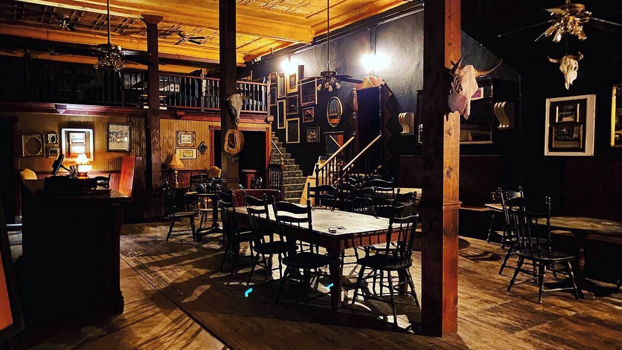 Photo of Others in Coupland