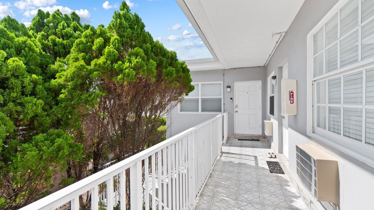 Photo of Outdoor in Hollywood