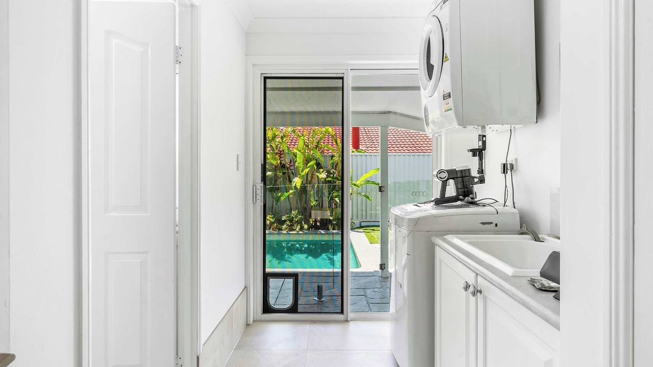 Photo of Others in Helensvale