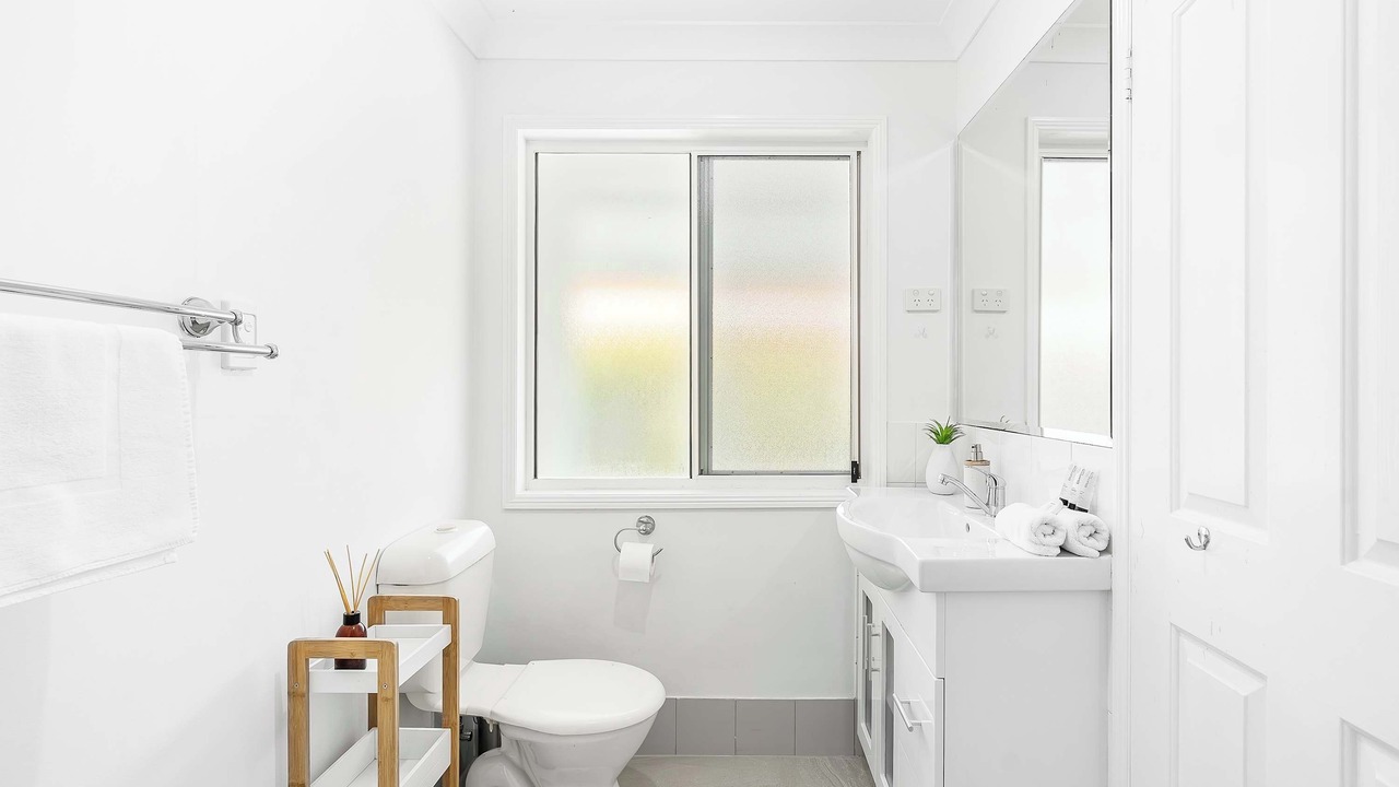 Photo of Others in Helensvale