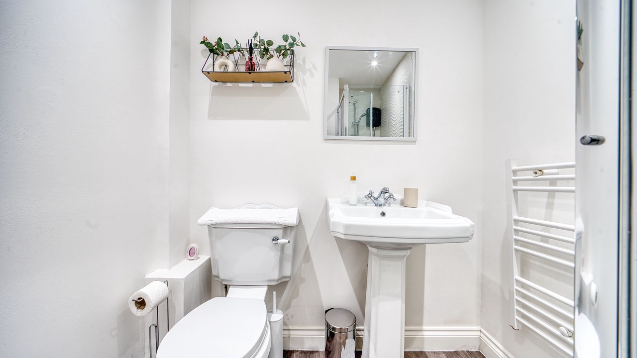 Photo of Bathroom in Cathays