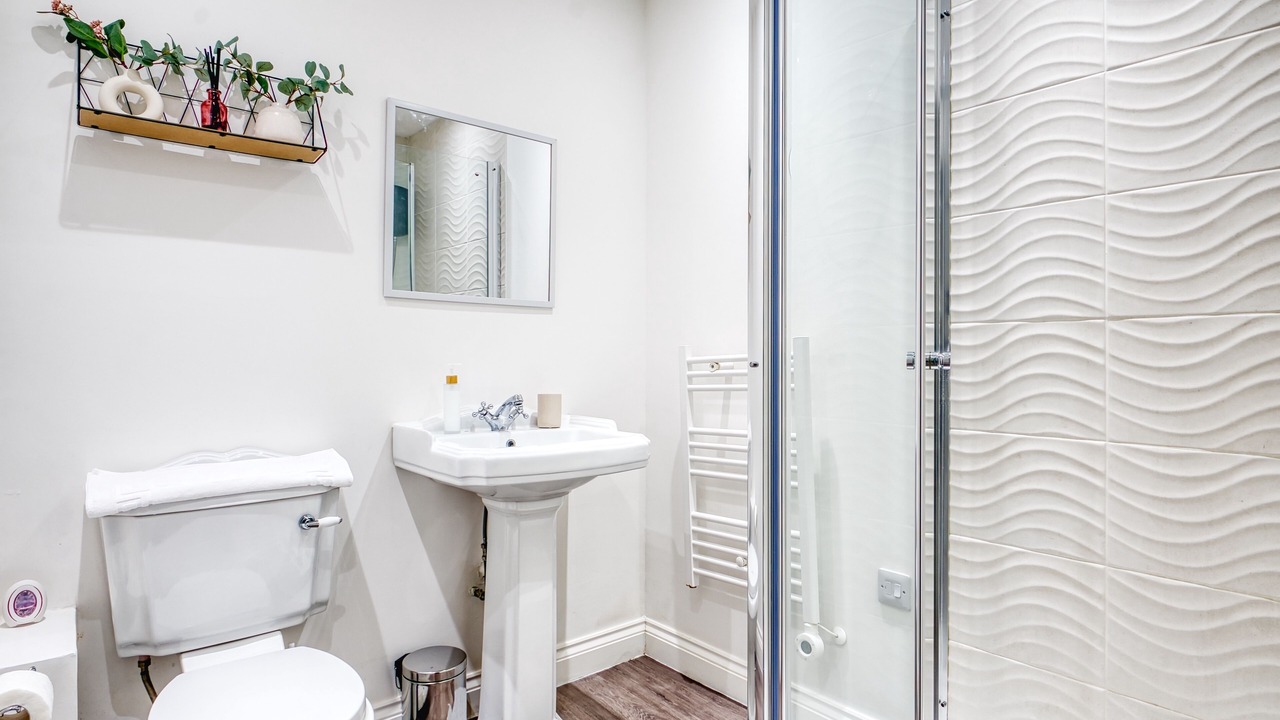 Photo of Bathroom in Cathays