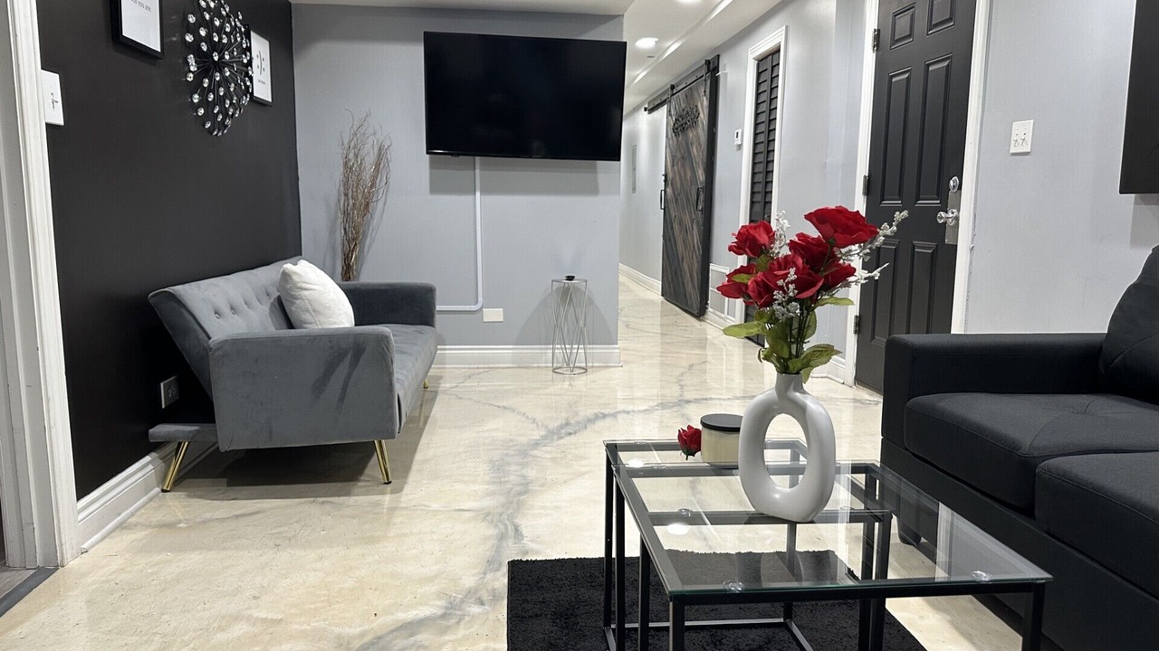 Photo of Livingroom in Bronzeville