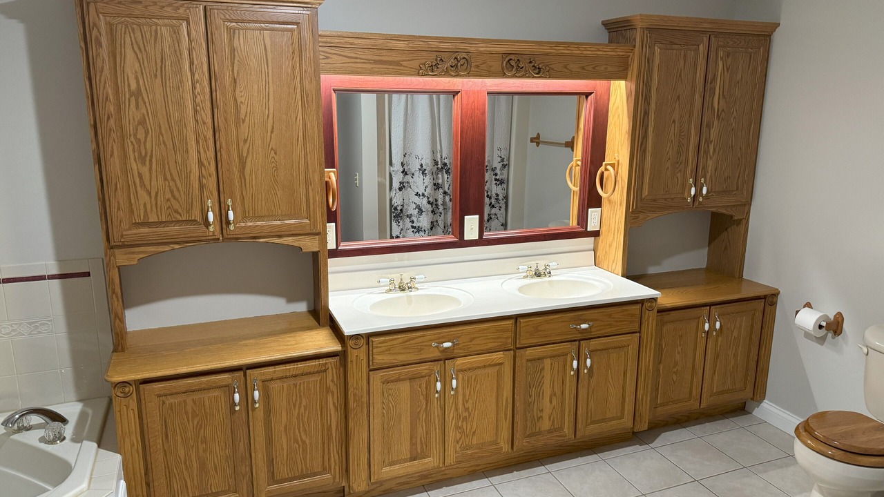 Photo of Bathroom in Odon