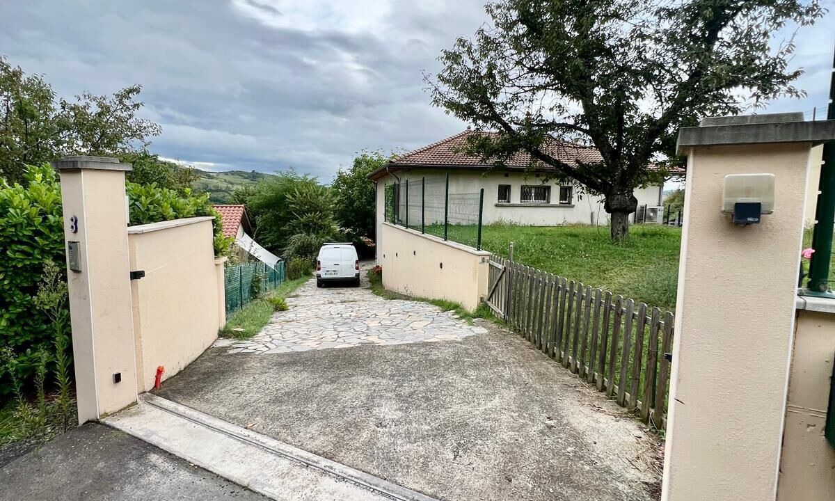 Photo of Outdoor in Orbeil