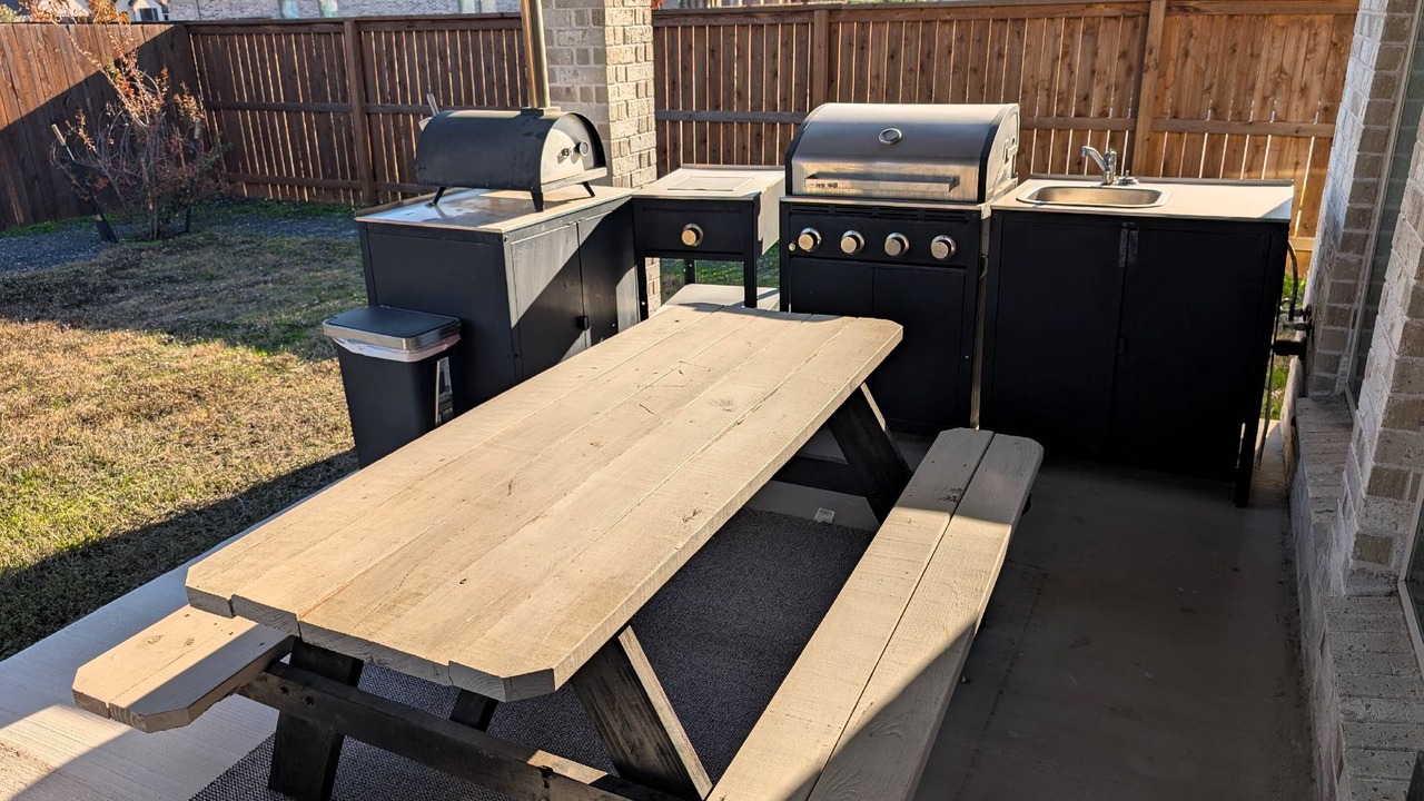 Photo of Outdoor in Manor
