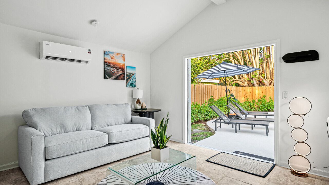Photo of Livingroom in Pinewood Park