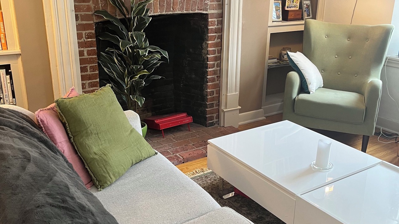 Photo of Livingroom in Kingston