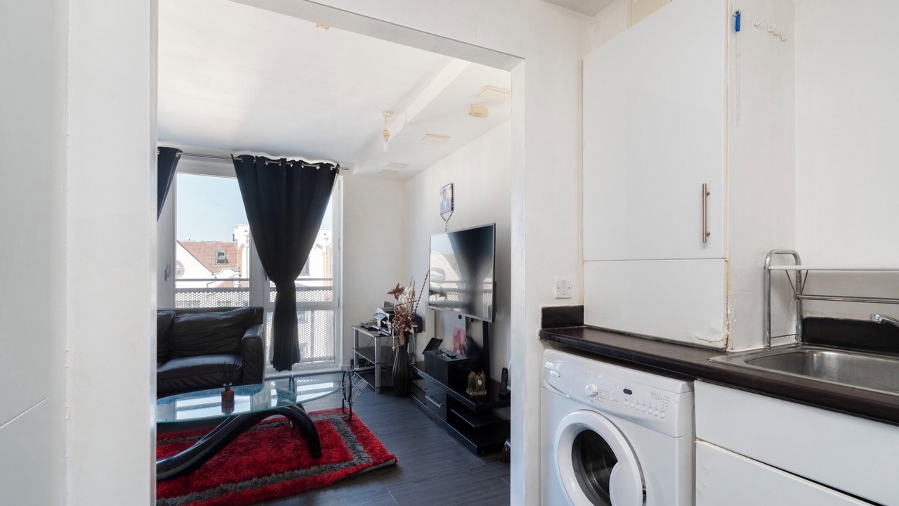 Photo of Others in Broad Green