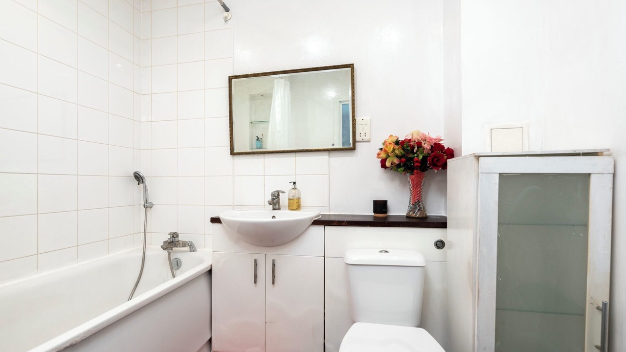 Photo of Others in Broad Green