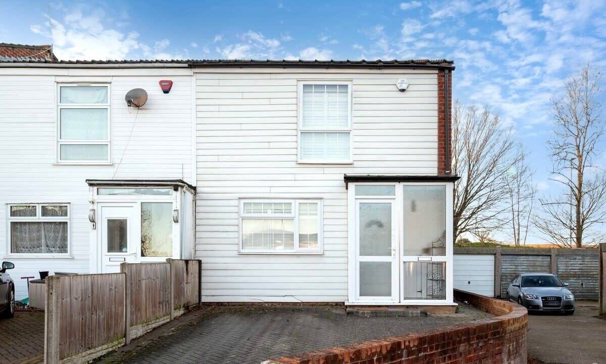 Photo of Outdoor in Ickenham