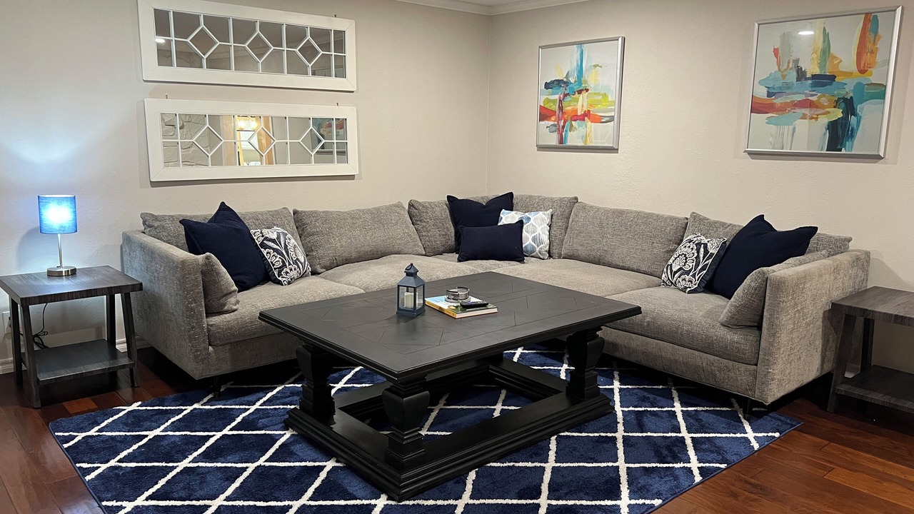 Photo of Livingroom in Jenks