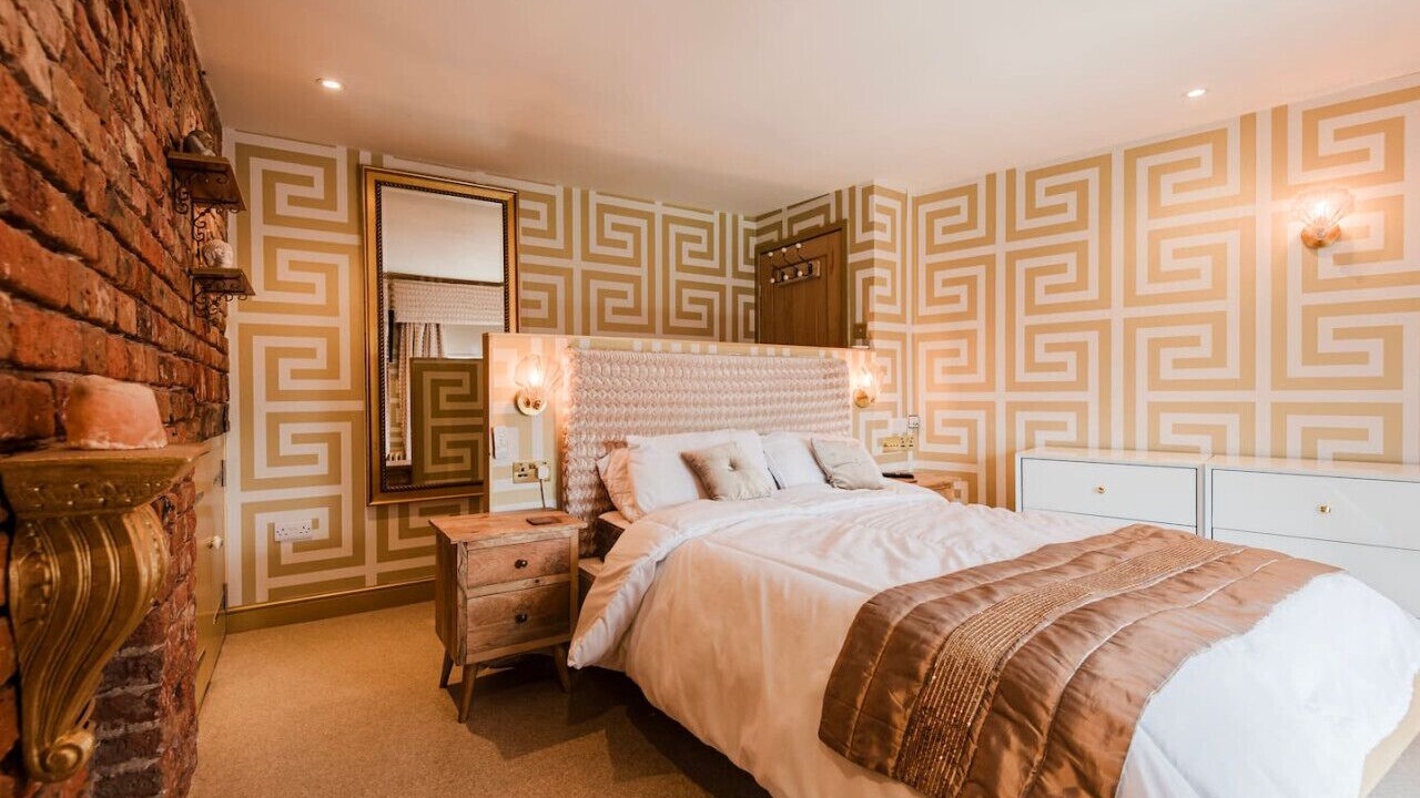 Photo of Others in Knutsford