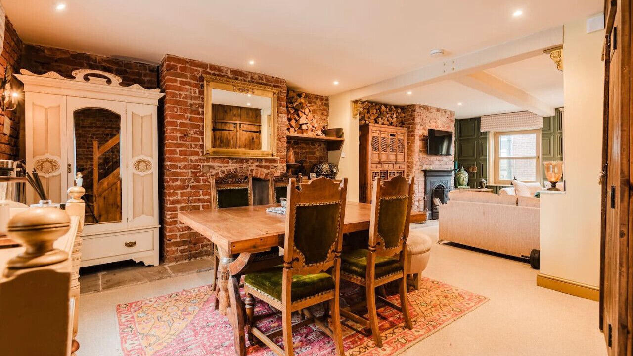 Photo of Others in Knutsford